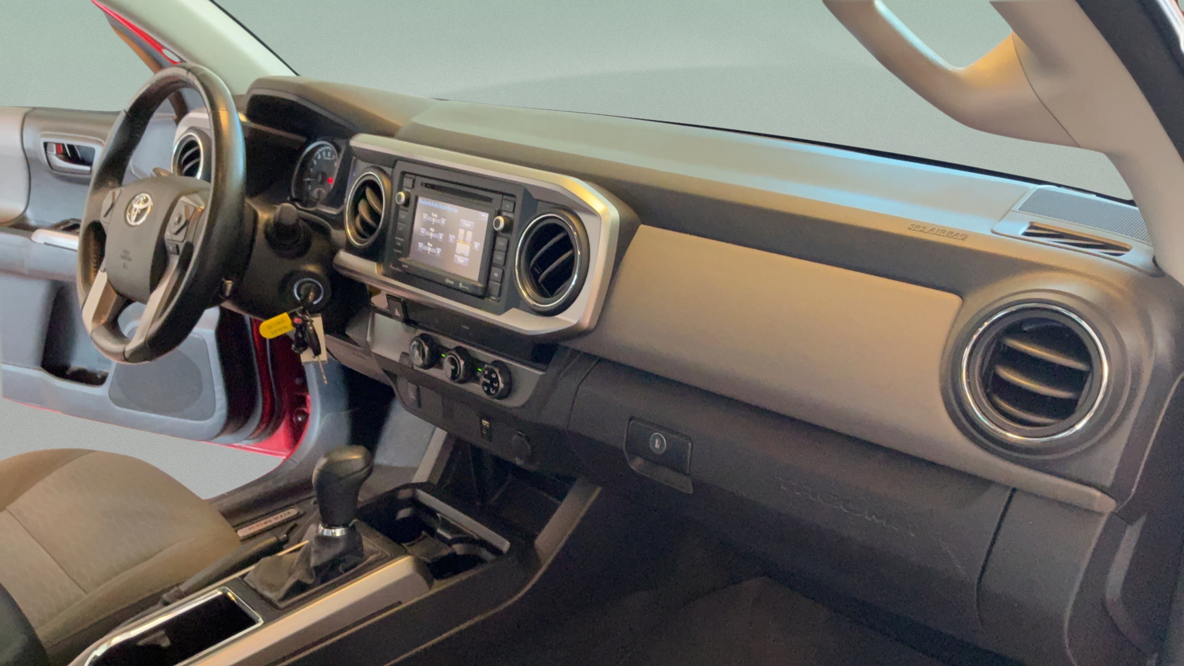 Used 2016 Toyota Tacoma SR5 w/ SR5 Appearance Package (SN) RWD image 36