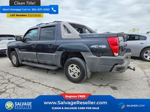 Used 2005 Chevrolet Avalanche 4x4 image 3