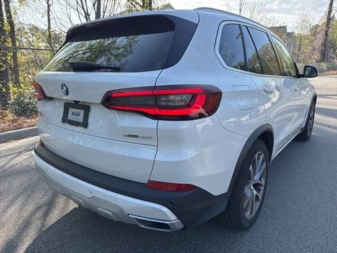 Used 2022 BMW X5 sDrive40i w/ Climate Comfort Package image 12