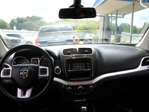 Used 2019 Dodge Journey SE w/ Connectivity Group image 9