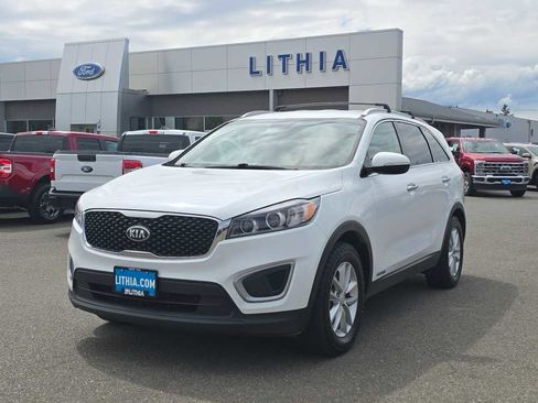 Used 2018 Kia Sorento LX w/ LX V6 Convenience Package AWD/4WD image 1