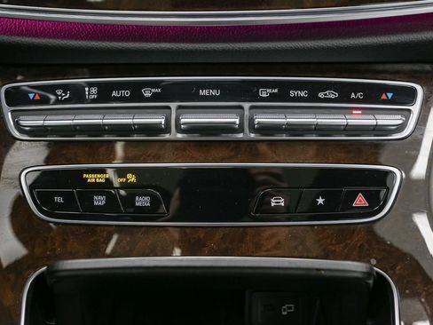 Used 2021 Mercedes-Benz E 350 4MATIC Sedan image 38