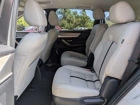Certified 2024 MAZDA CX-90 3.3 Turbo w/ Preferred Package AWD/4WD image 18
