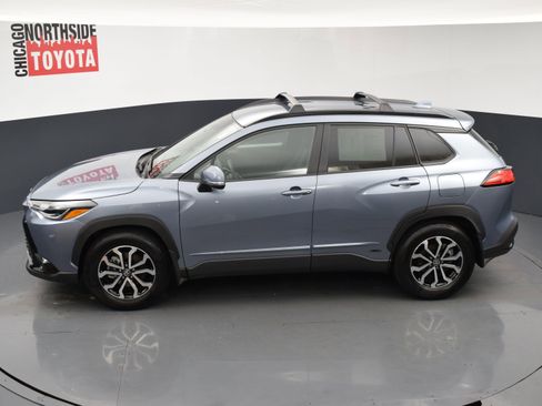 Used 2024 Toyota Corolla Cross AWD Hybrid image 19