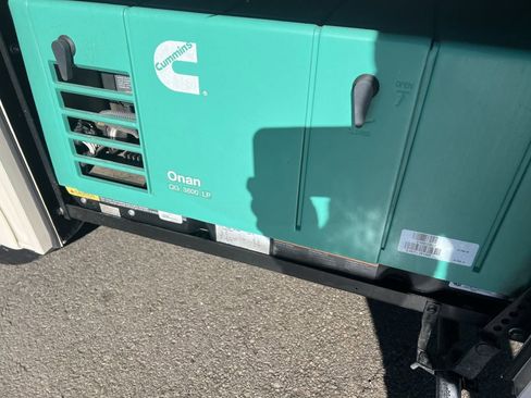 Used 2018 Mercedes-Benz Sprinter 3500 image 26