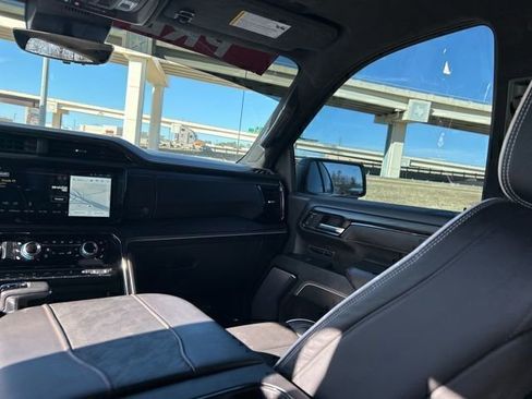 Used 2023 GMC Sierra 1500 AT4X AWD/4WD image 44