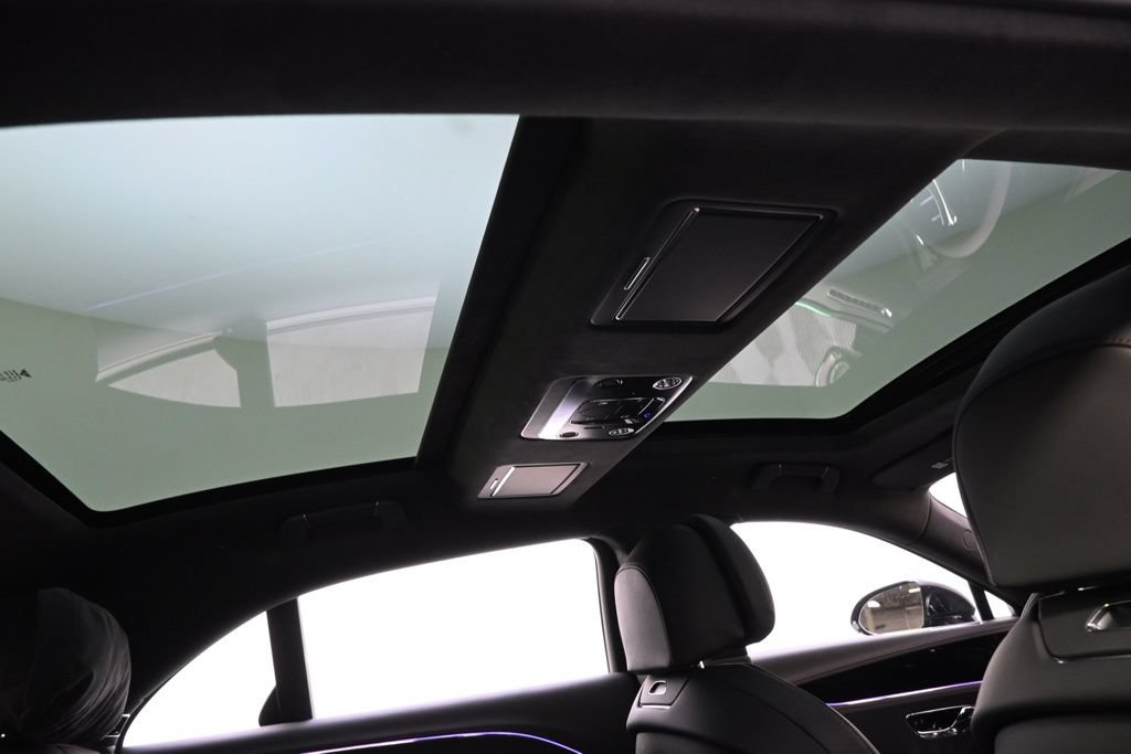 Used 2025 Bentley Flying Spur Plug-In Hybrid AWD/4WD image 18
