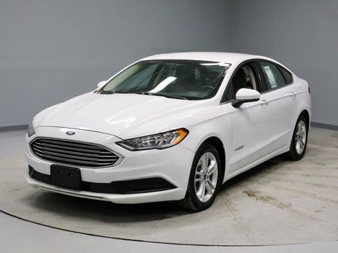 Certified 2018 Ford Fusion S image 10