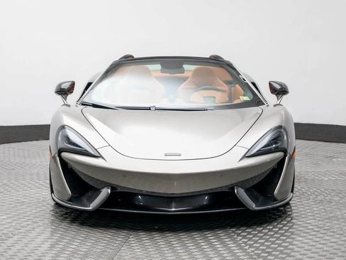 Used 2018 McLaren 570S Spider image 6