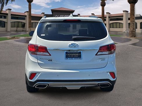 Used 2019 Hyundai Santa Fe XL FWD image 7