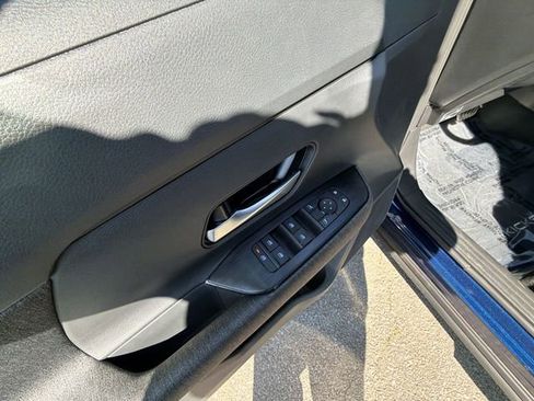 New 2026 Nissan Kicks SV w/ Charging Package FWD image 13