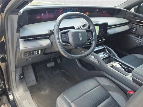 Used 2025 Lincoln Nautilus Reserve w/ Jet Appearance Package AWD/4WD image 9
