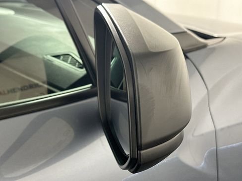 Used 2024 Toyota Corolla Cross L image 10