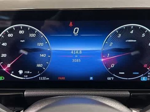 Certified 2025 Mercedes-Benz GLA 250 4MATIC image 18