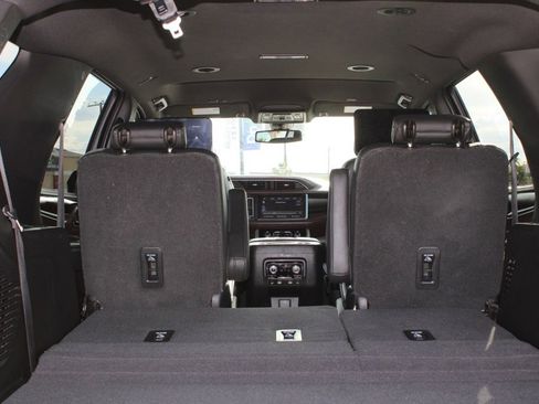 Used 2021 GMC Yukon Denali image 14