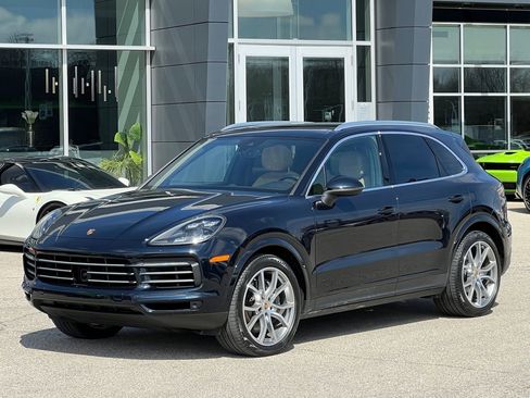 Used 2021 Porsche Cayenne S AWD/4WD image 2