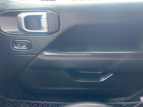 Used 2020 Jeep Gladiator Rubicon AWD/4WD image 22