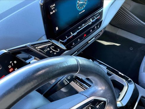 Used 2021 Volkswagen ID.4 Pro image 17