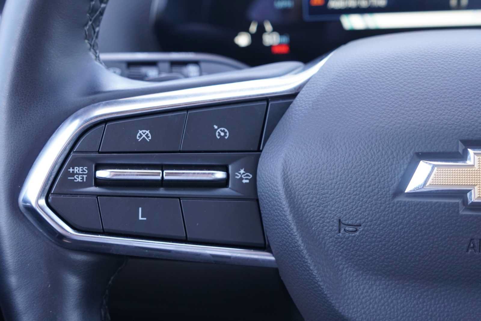 Used 2025 Chevrolet Equinox LT w/ Convenience Package II FWD image 14