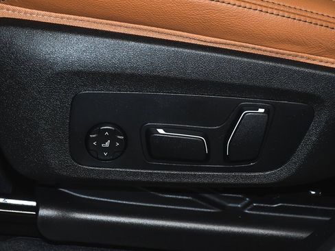 Used 2025 BMW X4 xDrive30i image 56