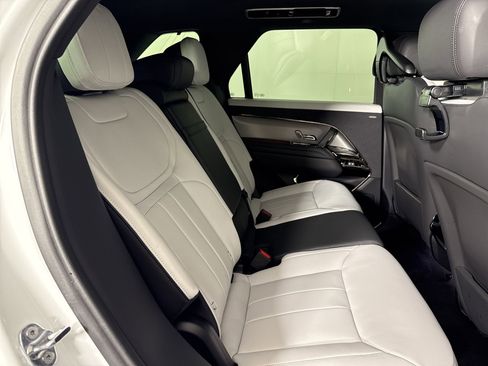 Used 2024 Land Rover Range Rover Sport Dynamic SE image 27