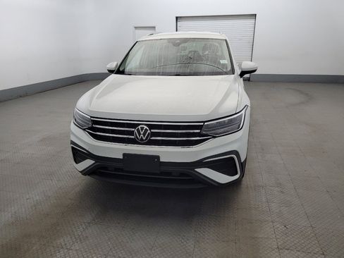 Used 2022 Volkswagen Tiguan SE image 15