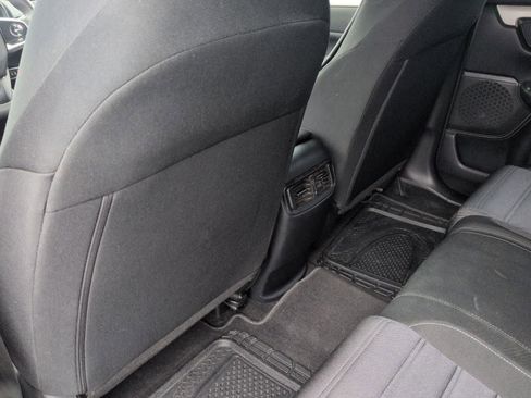 Used 2017 Honda CR-V LX image 18