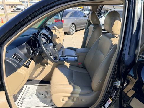 Used 2013 Toyota Highlander SE image 14