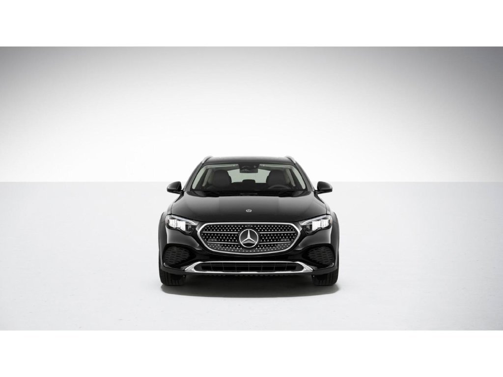 Used 2024 Mercedes-Benz E 450 4MATIC All-Terrain Wagon image 7