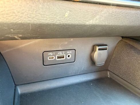 Used 2025 Nissan Altima 2.5 SV FWD image 17