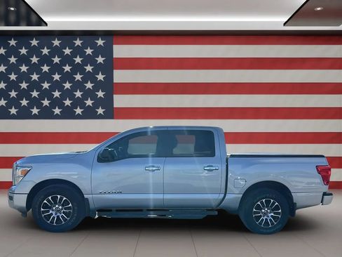 Used 2021 Nissan Titan SV w/ Off Road Protection Package AWD/4WD image 6