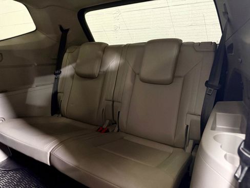 Used 2018 Volkswagen Atlas SE AWD/4WD image 18