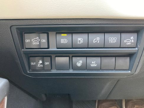 Used 2023 Toyota Tundra Capstone image 26