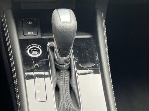 Used 2023 Nissan Kicks SR w/ SR Premium Package image 21