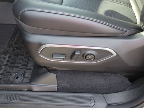 New 2026 Jeep Grand Wagoneer 4WD image 16
