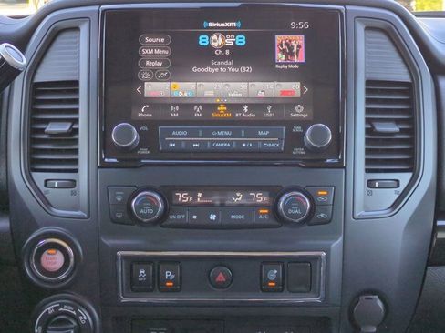 Certified 2022 Nissan Titan SV w/ SV Convenience Package image 18