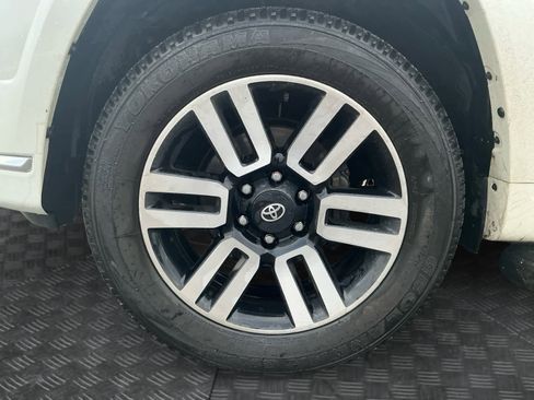 Used 2023 Toyota 4Runner Limited image 15