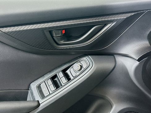 Used 2020 Subaru Crosstrek 2.0i Premium w/ Moonroof Package 2 image 15