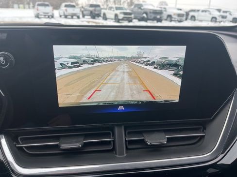 Used 2025 Chevrolet Trax RS w/ Driver Confidence Package image 56