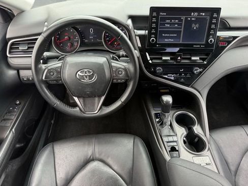 Used 2023 Toyota Camry XSE image 11