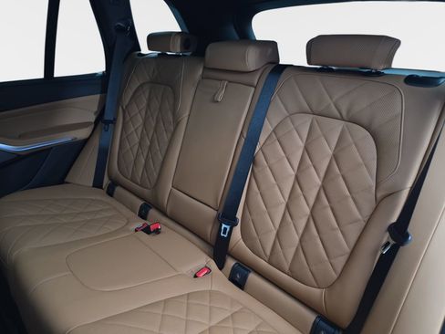 New 2026 BMW X5 xDrive50e w/ Executive Package image 14