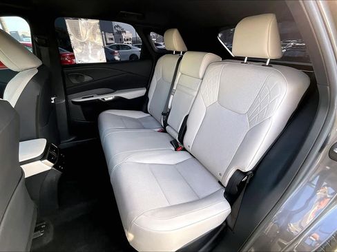 Used 2024 Lexus RX 350 Premium image 18