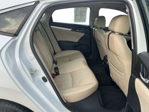 Used 2020 Honda Civic Touring image 23