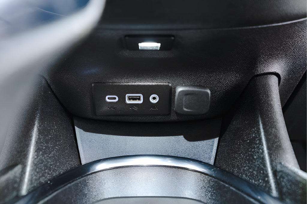 Used 2024 Chevrolet Malibu LT FWD image 17