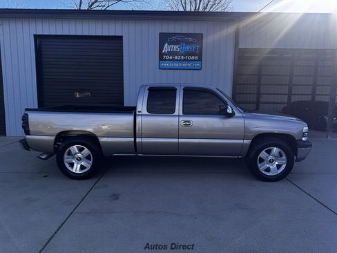 Used 2000 Chevrolet Silverado 1500 LS image 7