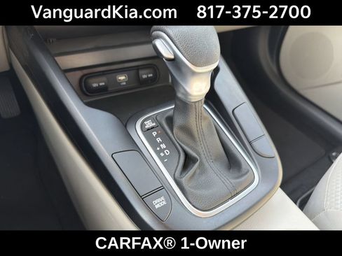 Certified 2025 Kia Soul LX FWD image 23