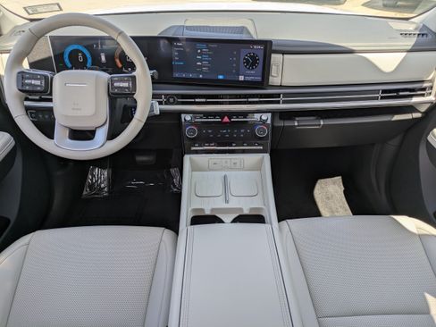Used 2024 Hyundai Santa Fe SEL FWD image 15