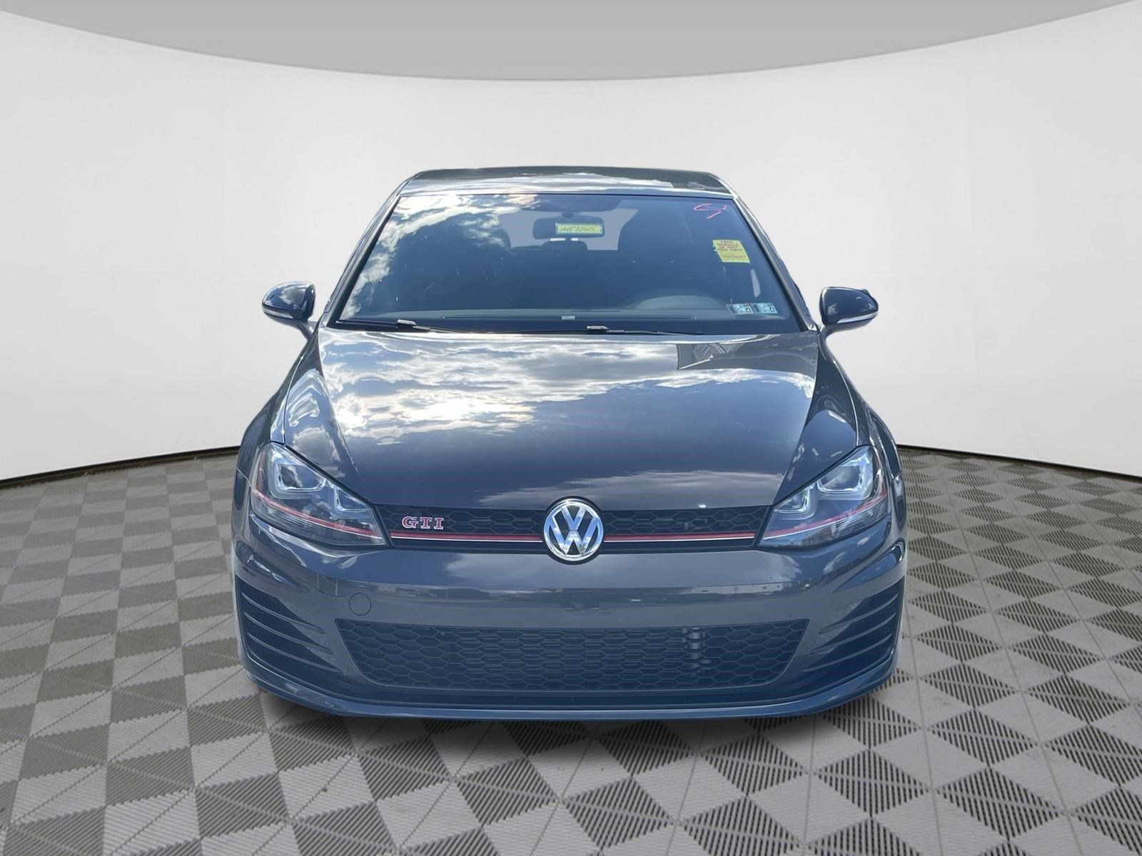 Used 2017 Volkswagen GTI Sport FWD image 3
