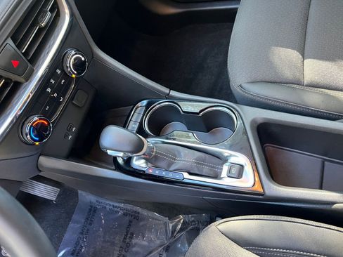 Used 2025 Buick Encore GX Preferred image 35