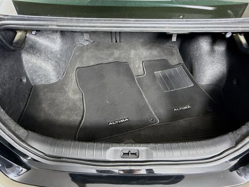 Used 2024 Nissan Altima 2.5 SV FWD image 31